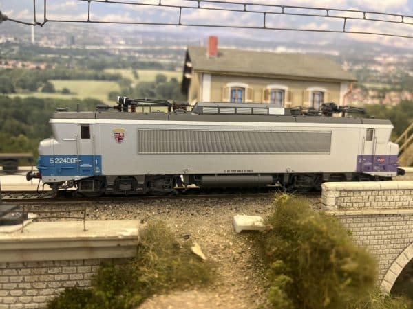 L.S. Models 11057 - BB22400R SNCF "Carmilon" - H0 - Ep VI